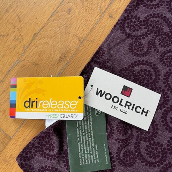 NWT's Woolrich Women's Journey Wrap Scarf DriRelease Blackberry 27" x 80" - Picture 9 of 11